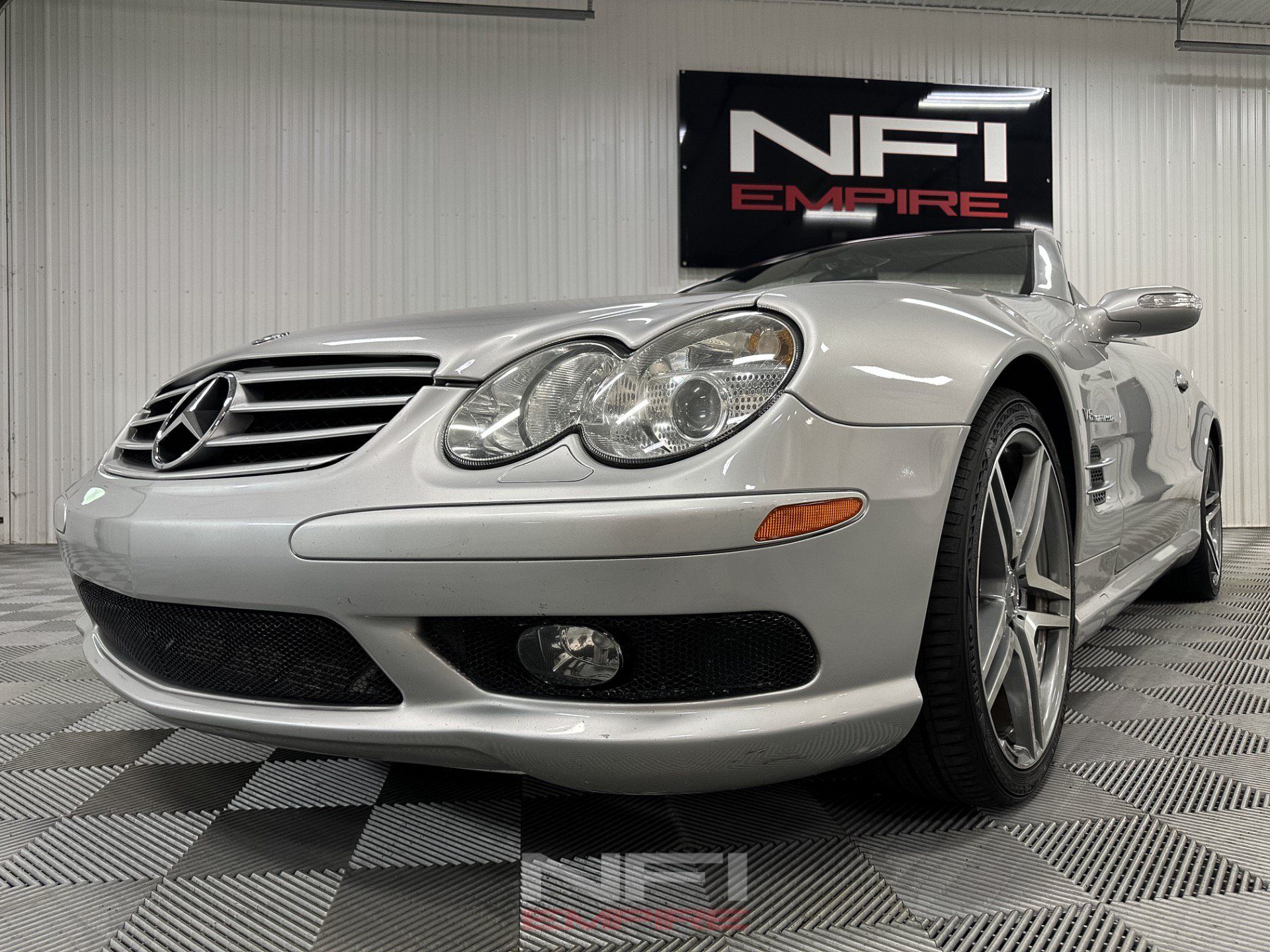 Used 2005 Mercedes-Benz SL 55 AMG image 13