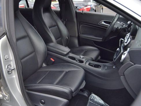 Used 2019 Mercedes-Benz CLA 250 4MATIC image 20