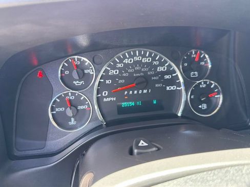 Certified 2025 Chevrolet Express 3500 LT w/ LT Preferred Equipment Group RWD image 20