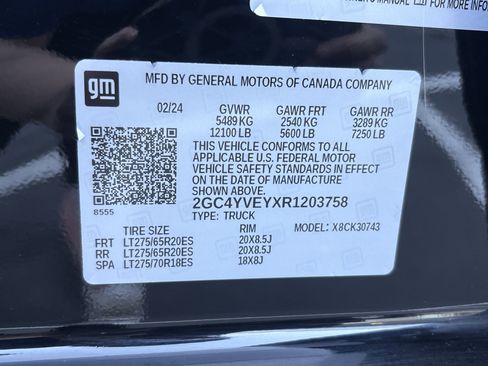 Used 2024 Chevrolet Silverado 3500 High Country w/ Technology Package image 33