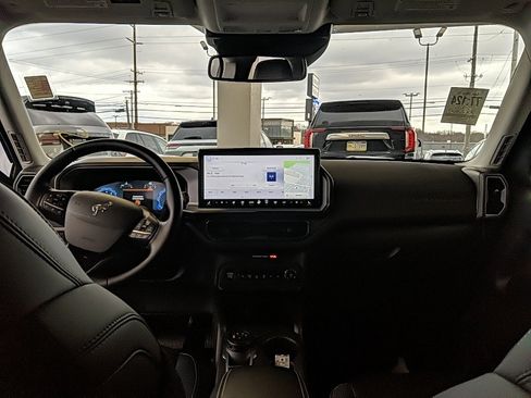 Used 2025 Ford Bronco Sport Outer Banks w/ Outer Banks Tech Package+ image 14