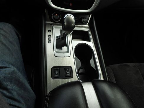 Used 2018 Nissan Murano SV w/ Premium Package image 15