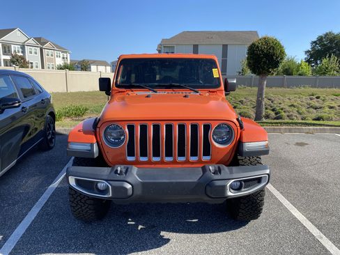 Used 2020 Jeep Wrangler Unlimited Sahara AWD/4WD image 14