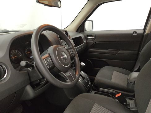 Used 2016 Jeep Patriot Sport w/ Power Value Group FWD image 17