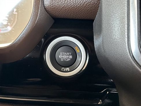 New 2026 RAM 1500 Laramie AWD/4WD image 21