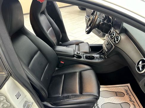 Used 2017 Mercedes-Benz CLA 250 4MATIC image 37