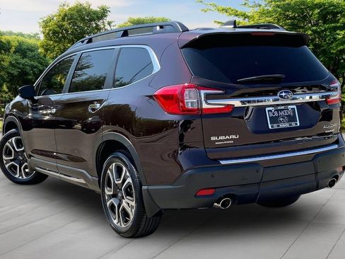 Used 2025 Subaru Ascent Touring w/ Popular Package #1 AWD/4WD image 4