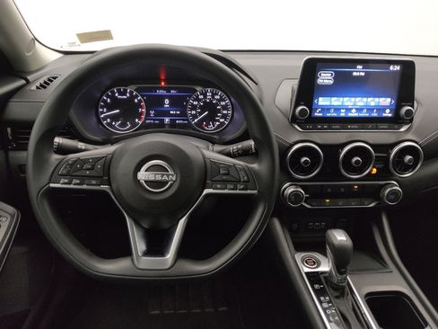 Used 2024 Nissan Sentra SV FWD image 22