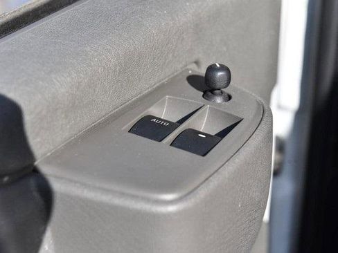 Used 2024 GMC Savana 2500 w/ Driver Convenience Package image 10