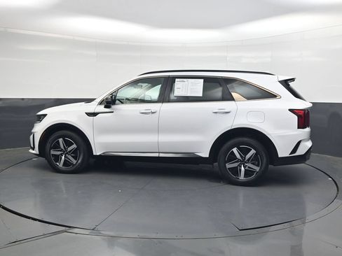 Used 2021 Kia Sorento S FWD image 10