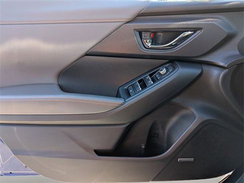 Certified 2025 Subaru Crosstrek 2.5i Limited w/ Crosstrek Mirror Package image 22