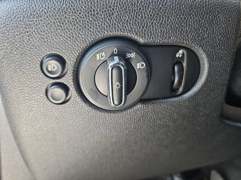 Used 2019 MINI Cooper S FWD image 23