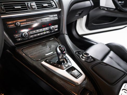 Used 2013 BMW M6 Convertible RWD image 24
