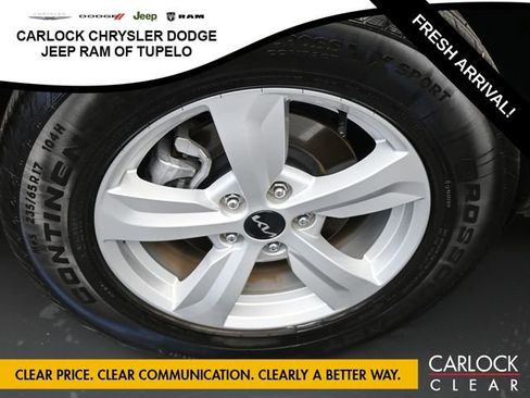 Used 2023 Kia Sorento LX image 56