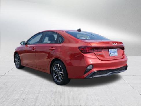 Used 2023 Kia Forte LXS image 5