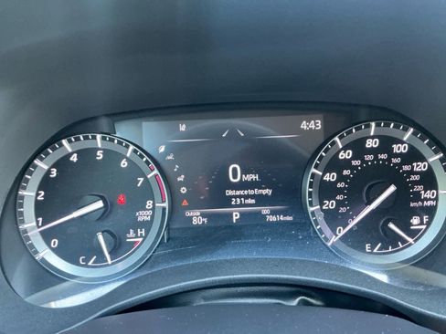Used 2021 Toyota Highlander XLE AWD/4WD image 22