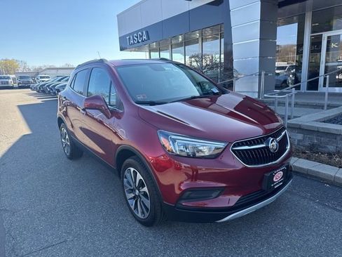 Used 2022 Buick Encore Preferred w/ Safety Package AWD/4WD image 1