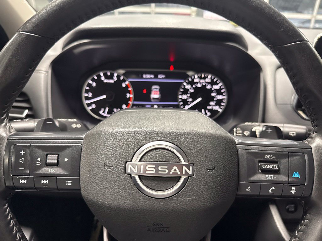 Used 2025 Nissan Rogue SV AWD/4WD image 26