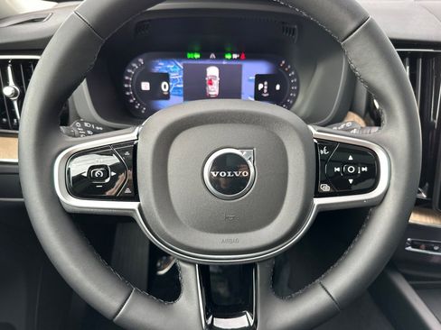 New 2026 Volvo XC60 B5 Core w/ Protection Package Premier image 23