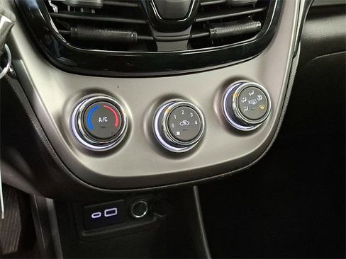 Used 2020 Chevrolet Spark LT image 18