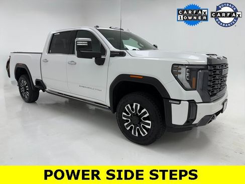 Used 2024 GMC Sierra 2500 Denali Ultimate w/ Max Trailering Package image 1