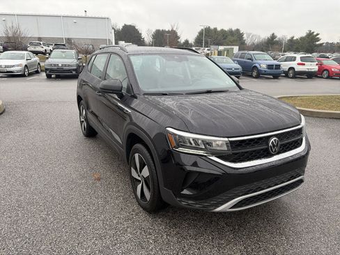 Certified 2024 Volkswagen Taos S image 3