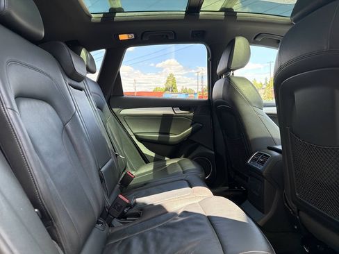 Used 2017 Audi Q5 2.0T Premium Plus w/ Technology Package AWD/4WD image 22