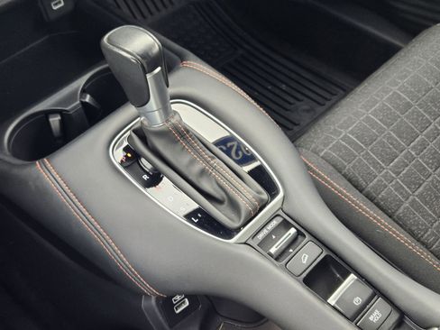 Used 2023 Honda HR-V Sport image 23