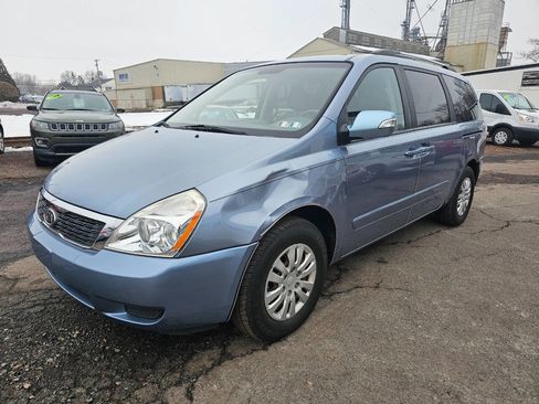 Used 2012 Kia Sedona LX image 3