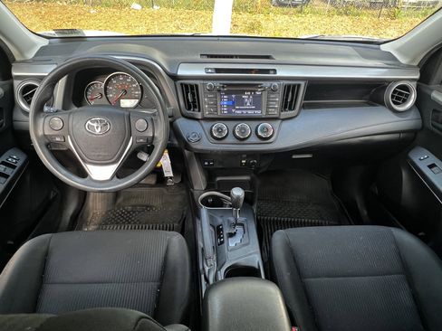 Used 2016 Toyota RAV4 LE image 31