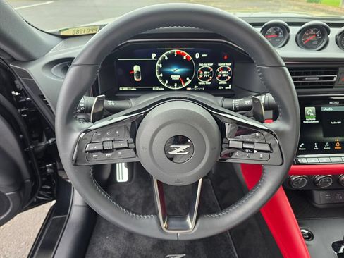 Used 2024 Nissan Z Performance w/ Floor Mat Package RWD image 14