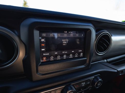 Used 2020 Jeep Gladiator Sport w/ Quick Order Package 24S image 14