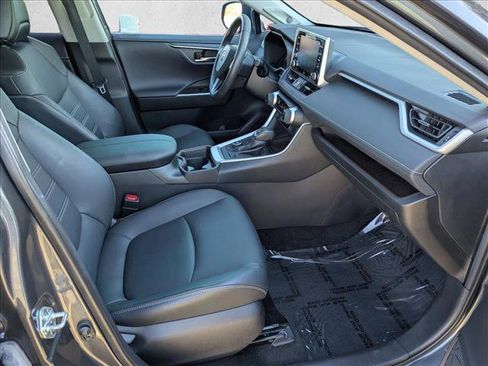Used 2021 Toyota RAV4 Limited image 22
