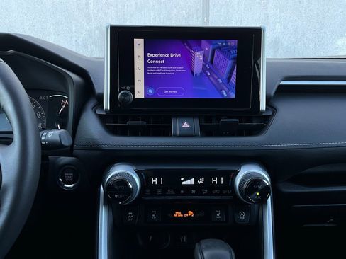 Used 2025 Toyota RAV4 XLE image 26