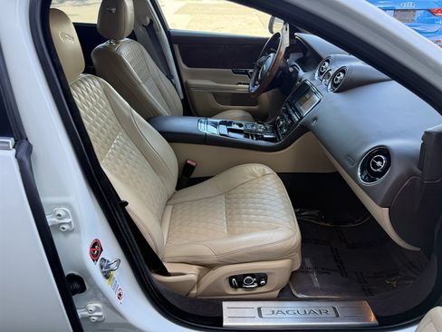 Used 2016 Jaguar XJ L Portfolio AWD/4WD image 20