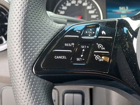 Used 2025 Mercedes-Benz Sprinter 2500 image 21