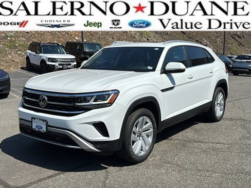 Used 2022 Volkswagen Atlas Cross Sport SE w/ Panoramic Sunroof Package image 1