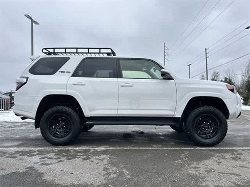 Used 2016 Toyota 4Runner TRD Pro image 3