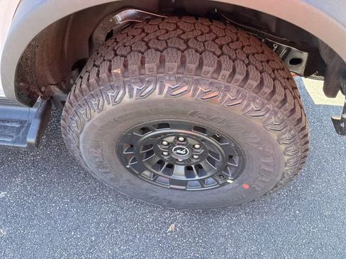 New 2026 Ford Bronco Outer Banks w/ Sasquatch Package AWD/4WD image 14