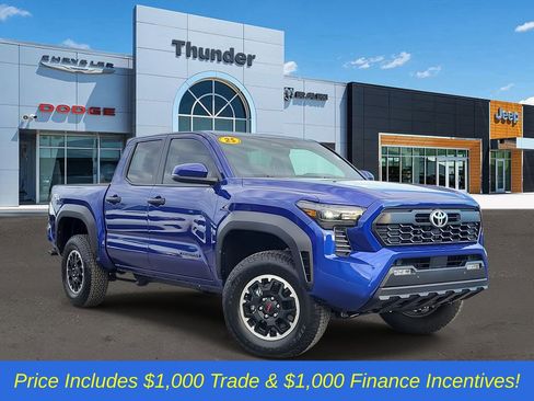 Used 2025 Toyota Tacoma TRD Off-Road image 1