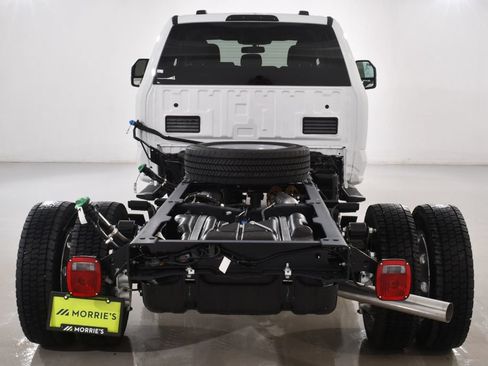 New 2026 Ford F550 4x4 Supercab Super Duty w/ XLT Value Package image 13