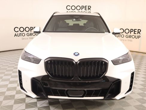 New 2026 BMW X5 xDrive50e w/ M Sport Package image 9