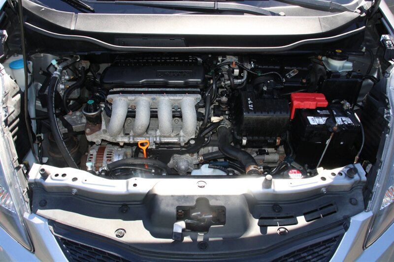 Used 2010 Honda Fit image 17