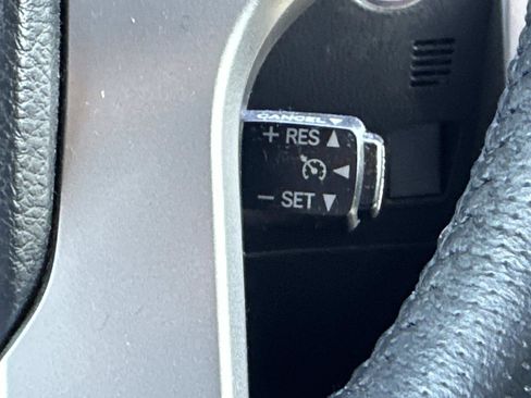 Used 2019 Toyota 4Runner Limited AWD/4WD image 31
