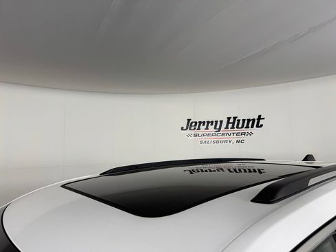 Used 2022 Jeep Grand Cherokee L Limited AWD/4WD image 7