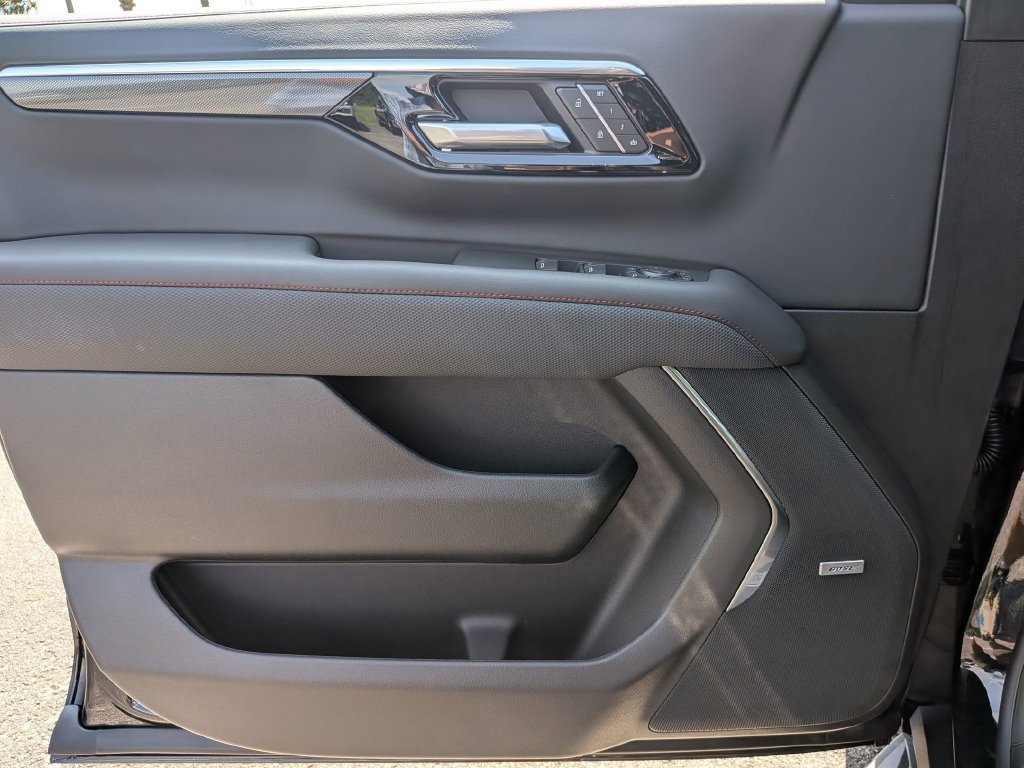 New 2026 Chevrolet Suburban RST w/ Comfort Package RWD image 37