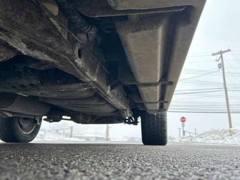 Used 2010 Chevrolet Avalanche LTZ image 20