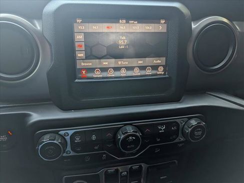 Used 2019 Jeep Wrangler Unlimited Sport S AWD/4WD image 34