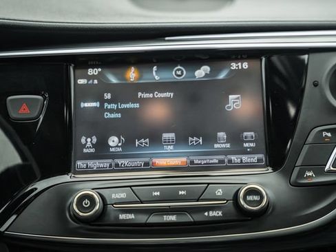 Used 2019 Buick Envision Premium AWD/4WD image 23