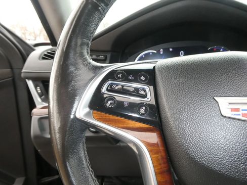 Used 2016 Cadillac Escalade Luxury image 19